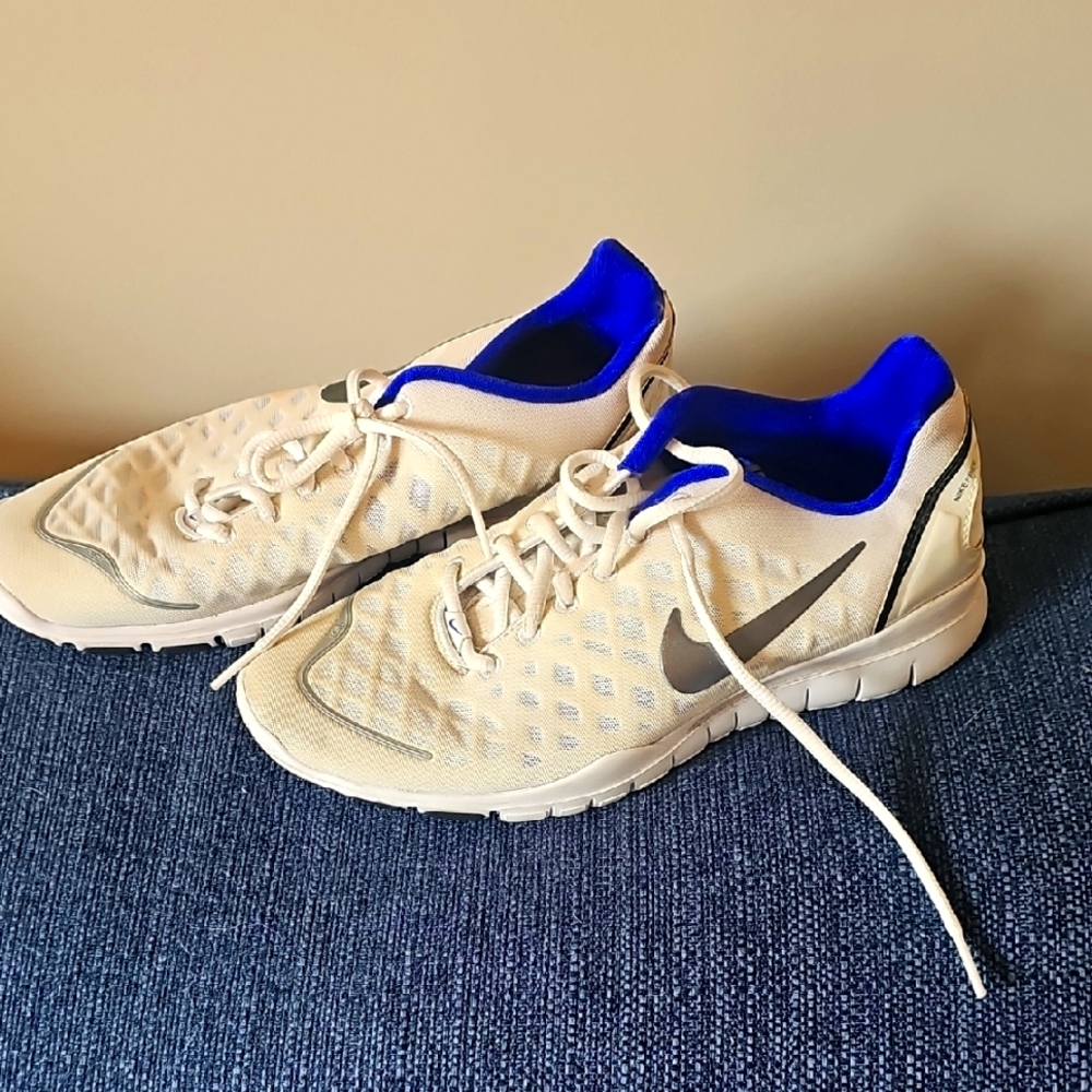Nike Womens Free TR Fit 429785-100 Ivory White Running Shoes Sneakers